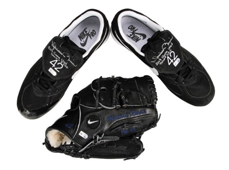 2013 Mariano Rivera Game Used and Signed Pair of Cleats and Fielders Glove From Save #626 (MLB Authenticated) 